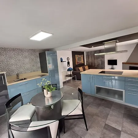 Puerta De Χιχόν