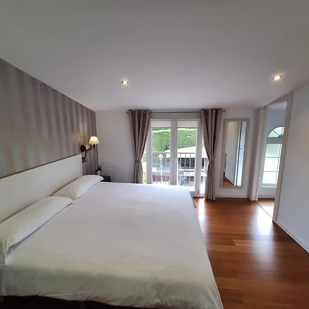 Puerta De Apartament