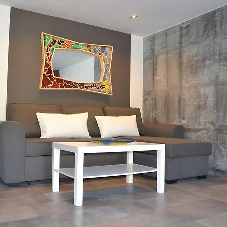 Apartament Puerta De *